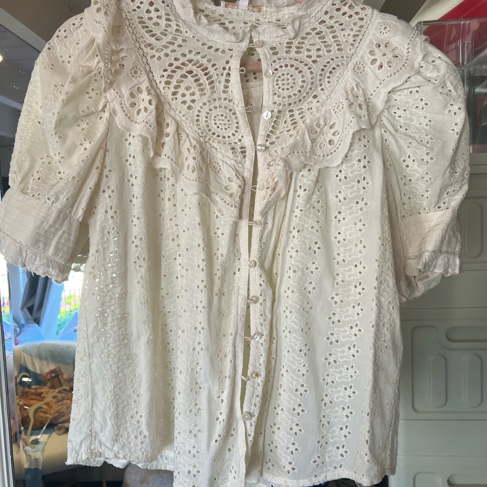 White Puff Sleeve Ruffled Bib Collar Blouse
